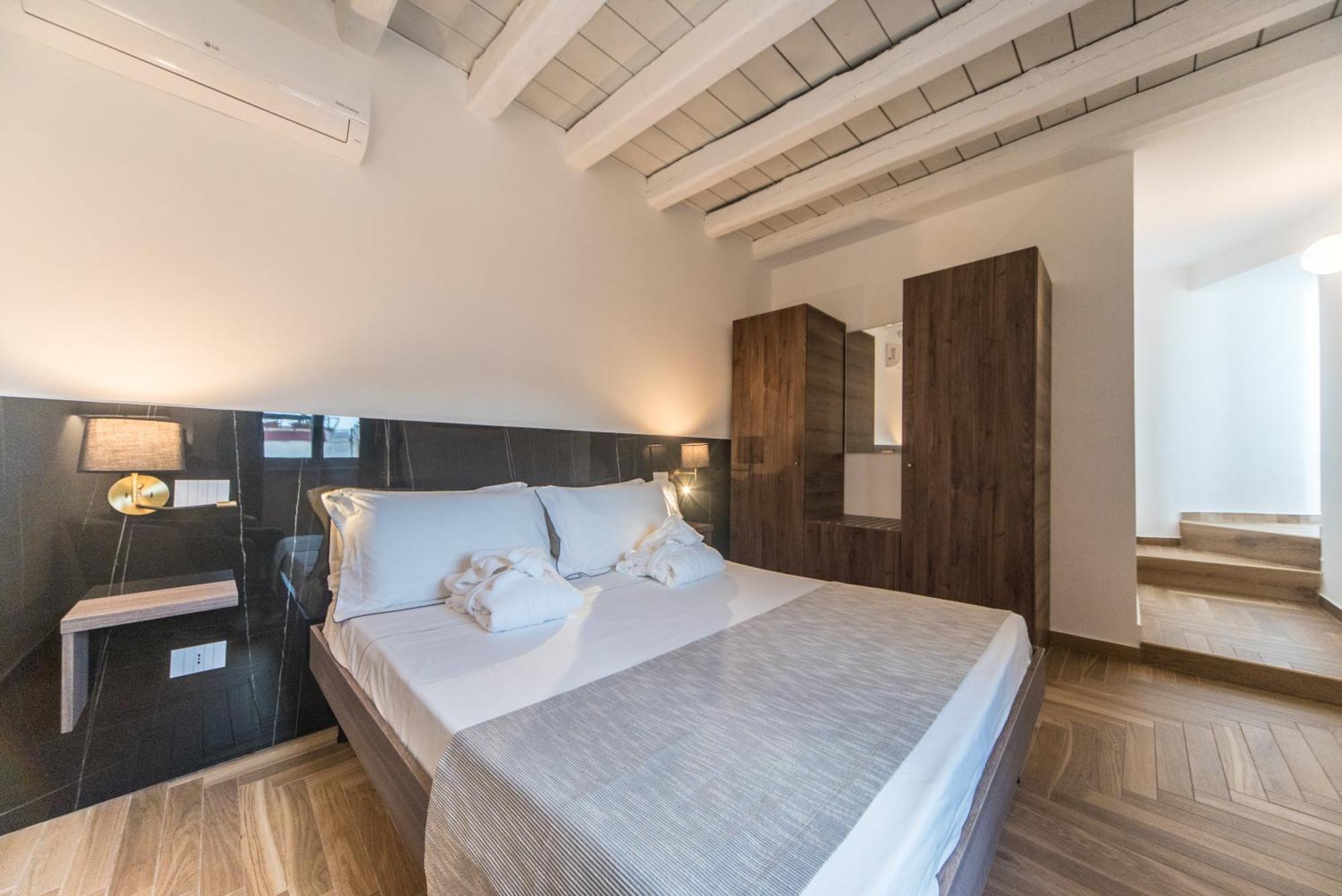 Suite Santa Chiara Трані Номер фото