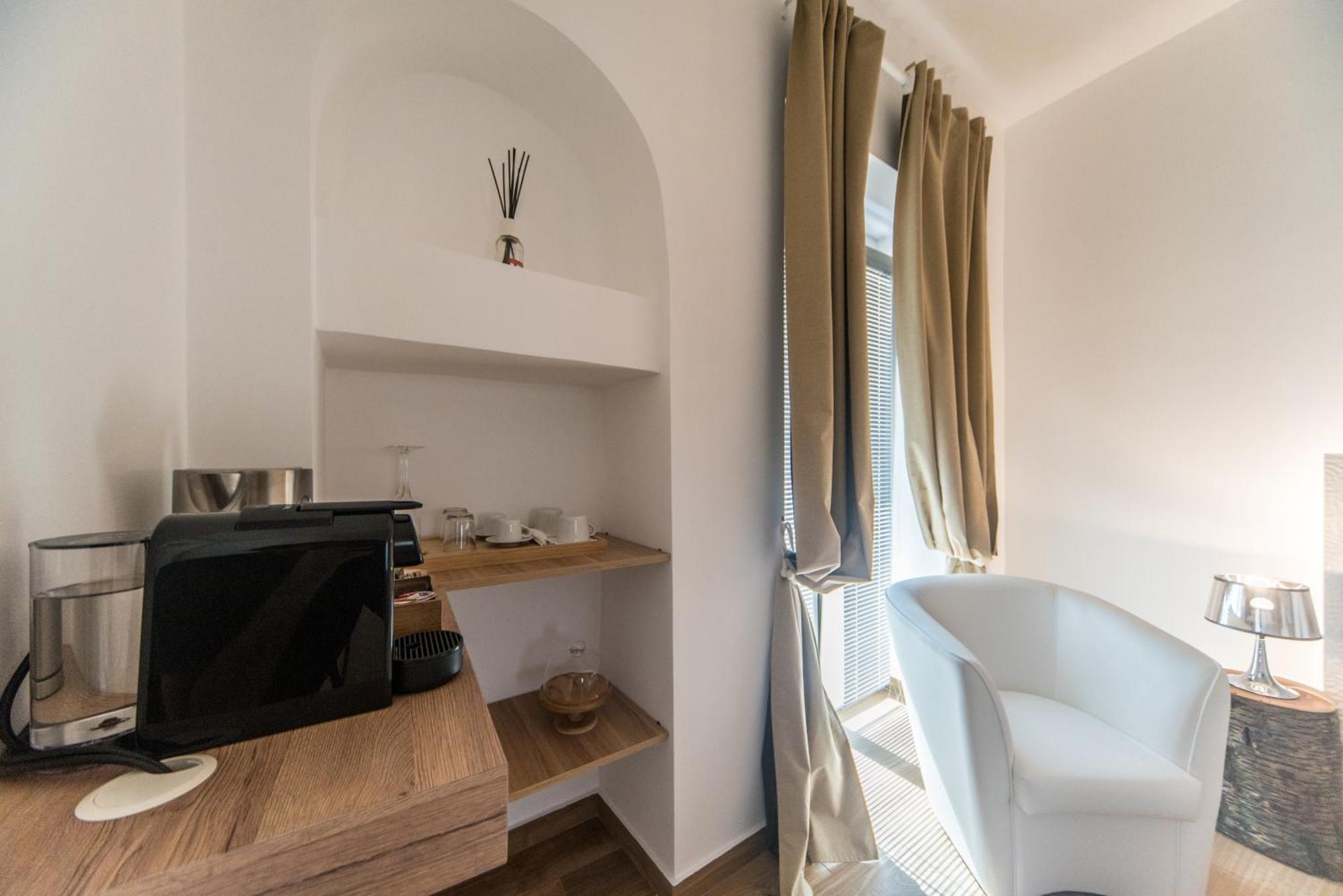 Suite Santa Chiara Трані Екстер'єр фото
